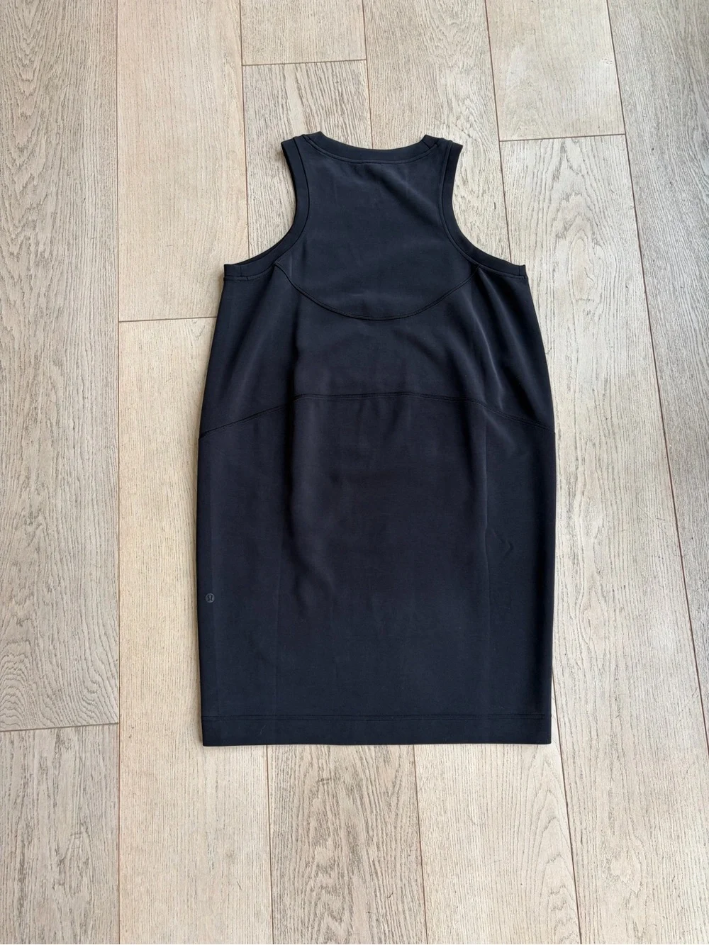Lululemon Back in Action softstreme dress